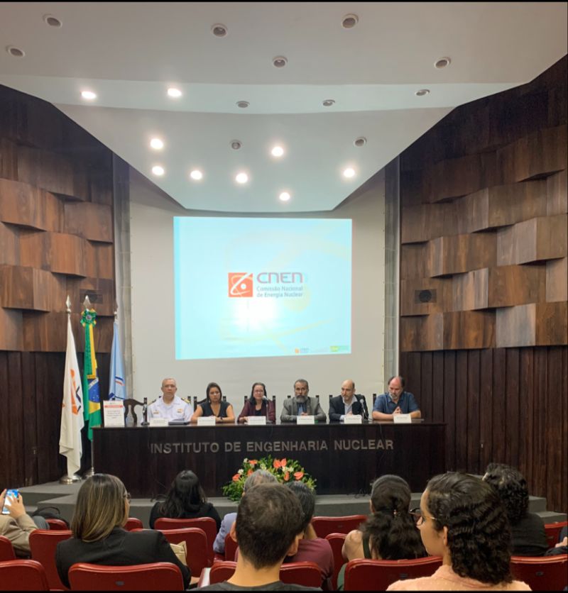 Celso Cunha participa da comemoração de 60 anos do Instituto de Engenharia Nuclear