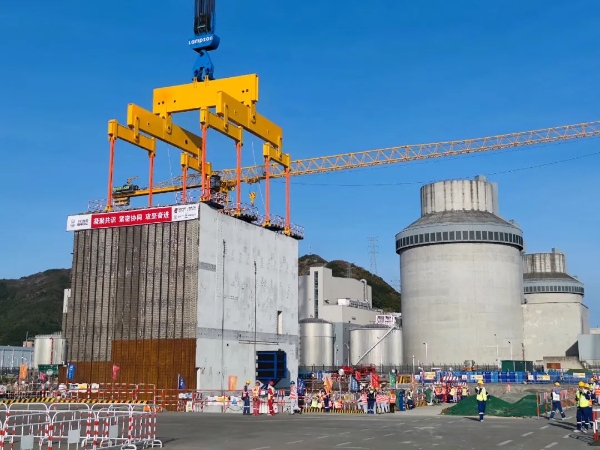 CNNC instala o maior e mais pesado módulo de armazenamento de combustível na usina de Sanmen