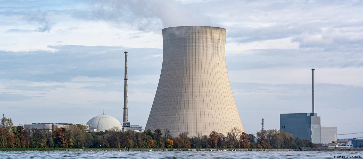 Parlamento alemão aprova prorrogação da vida das usinas nucleares